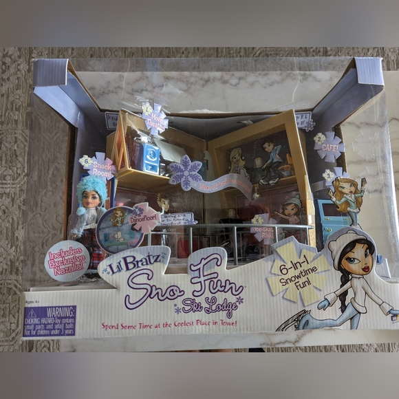 Lil Bratz Sno Fun Ski Lodge - Picture 1 of 5